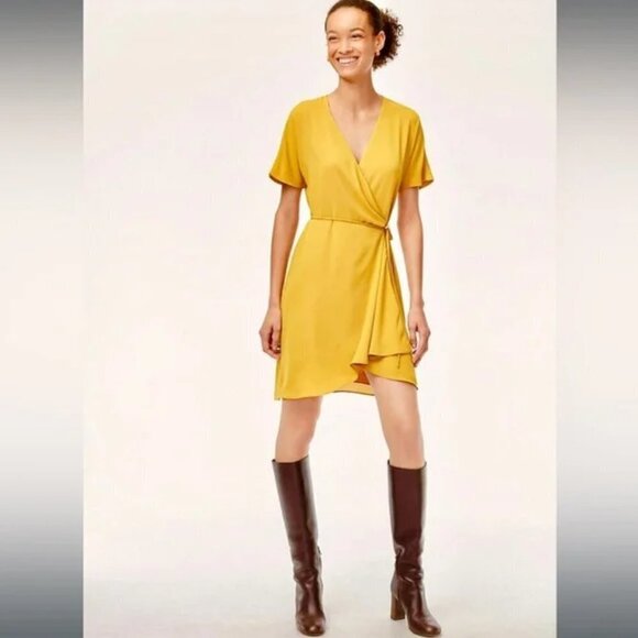 Aritzia Babaton Wallace Yellow Crepe Short Sleeve Draped Flowy Wrap Dress XS - Picture 15 of 16